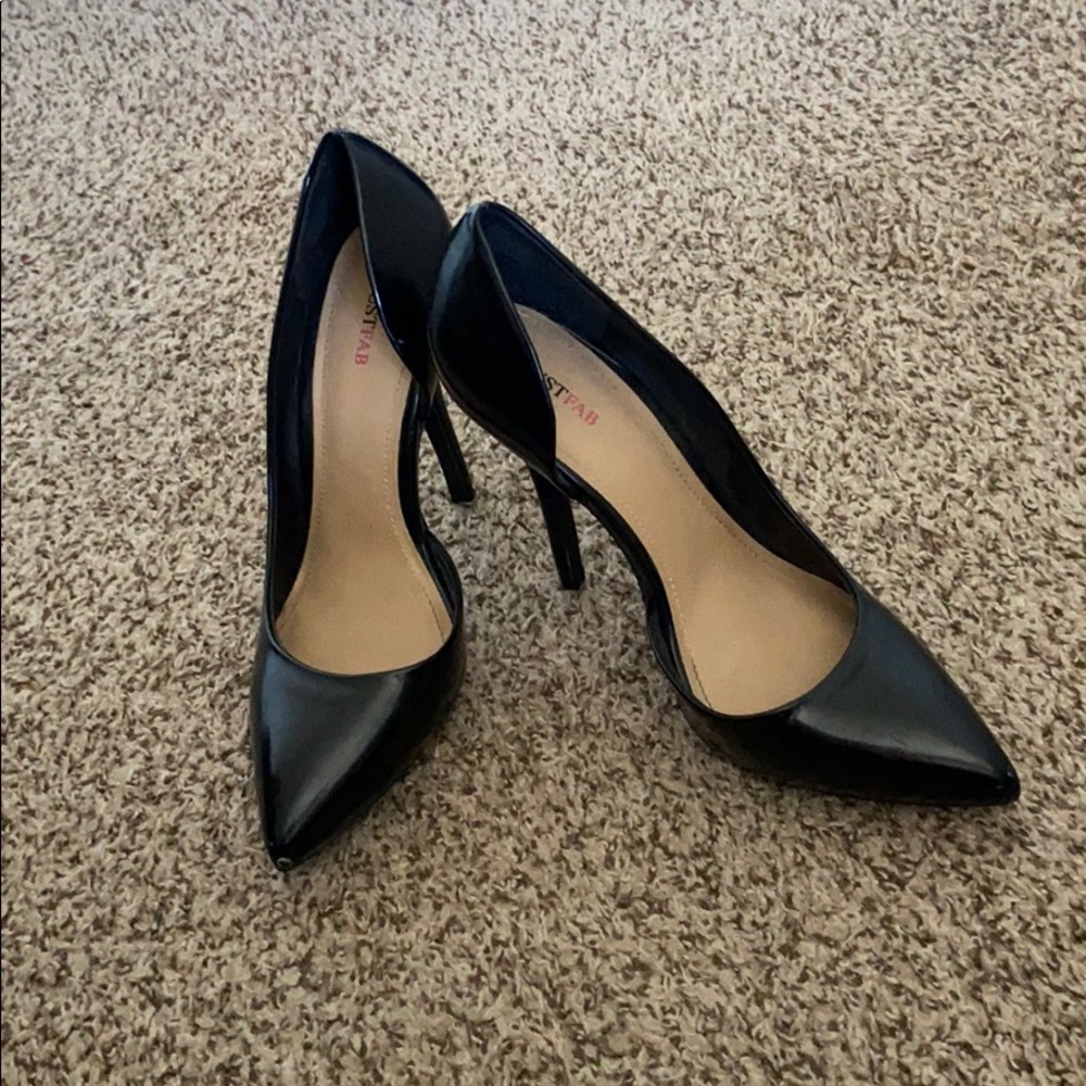 Black pump heels